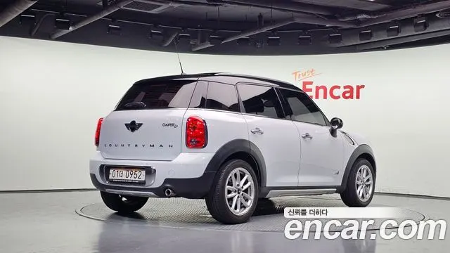 MINI COOPER D COUNTRYMAN 2016 — 105 338 км, белый, Корея — под ключ — фото 2
