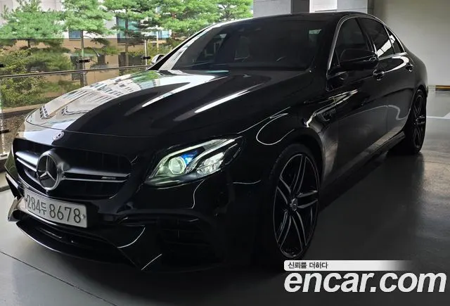 MERCEDES-BENZ E-CLASS W213 2019 — 36 000 км, чёрный, Корея — под ключ — фото 1