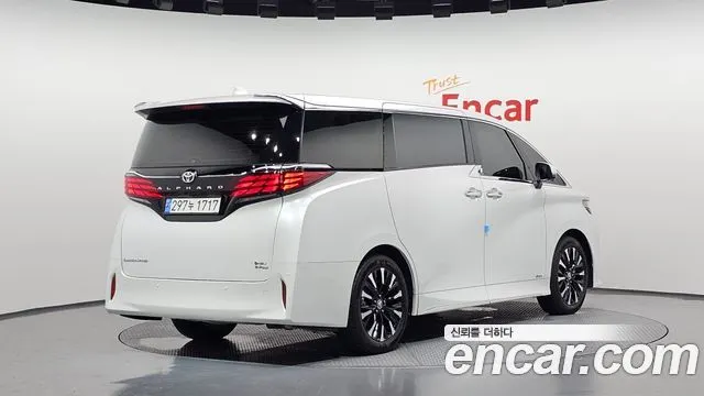 TOYOTA ALPHARD 2024 — 23 934 км, белый, Корея — под ключ — фото 1