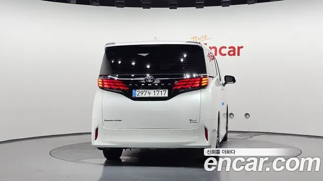 TOYOTA ALPHARD 2024 — 23 934 км, белый, Корея — под ключ — фото 4