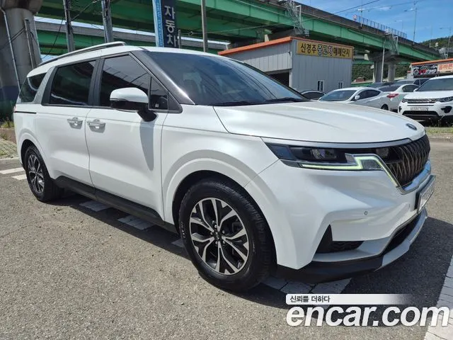 KIA CARNIVAL 2021 — 136 700 км, белый-перламутр, Корея — под ключ — фото 3