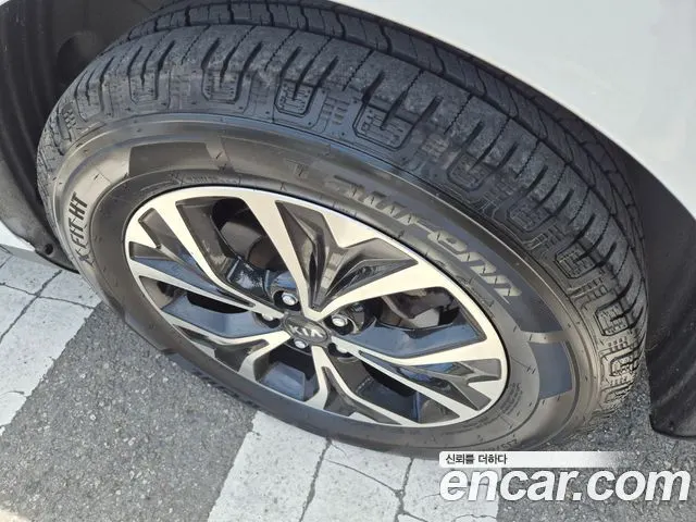 KIA CARNIVAL 2021 — 136 700 км, белый-перламутр, Корея — под ключ — фото 7