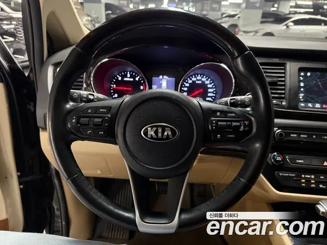 KIA CARNIVAL 2019 — 202 669 км, чёрный, Корея — под ключ — фото 10
