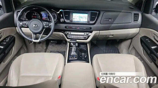 KIA CARNIVAL 2017 — 146 181 км, белый, Корея — под ключ — фото 7