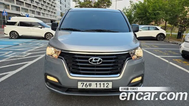 HYUNDAI GRAND STAREX 2019 — 100 909 км, серебристо-серый, Корея — под ключ — фото 11