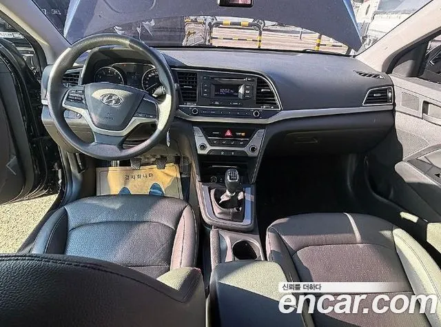 HYUNDAI AVANTE 2016 — 89 400 км, чёрный, Корея — под ключ — фото 5