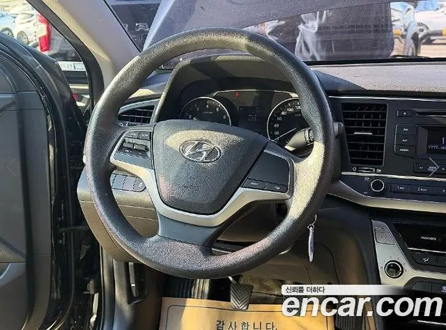 HYUNDAI AVANTE 2016 — 89 400 км, чёрный, Корея — под ключ — фото 8
