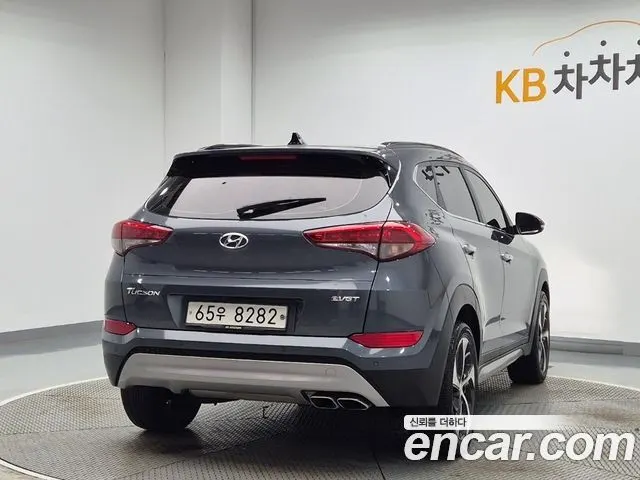 HYUNDAI TUCSON 2017 — 98 263 км, серый, Корея — под ключ — фото 3