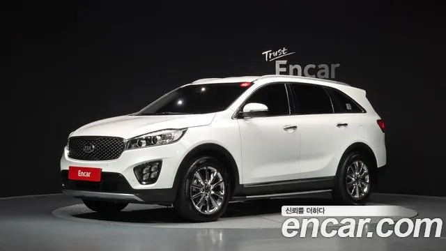 KIA SORENTO 2017 — 133 677 км, белый, Корея — под ключ — фото 1
