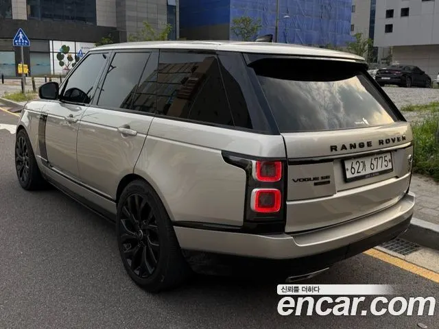 LAND ROVER RANGE ROVER 2017 — 164 000 км, светло-золотистый, Корея — под ключ — фото 2