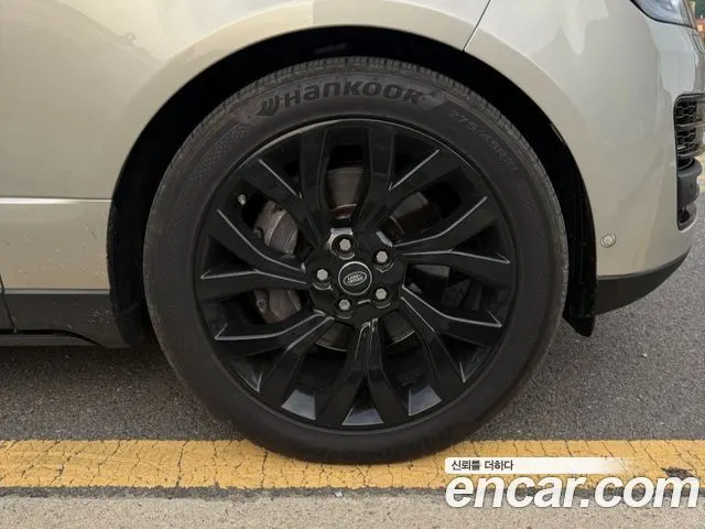 LAND ROVER RANGE ROVER 2017 — 164 000 км, светло-золотистый, Корея — под ключ — фото 5