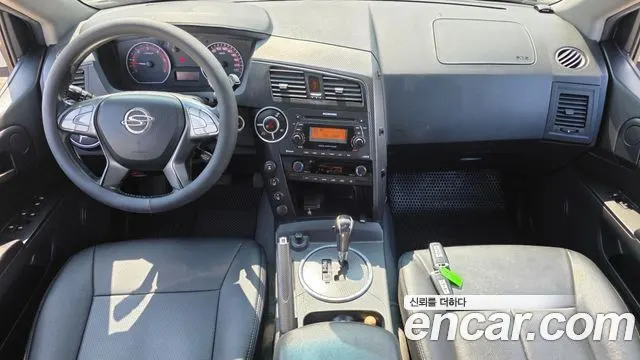 KGM KORANDO SPORTS 2015 — 124 921 км, серебристо-серый, Корея — под ключ — фото 7