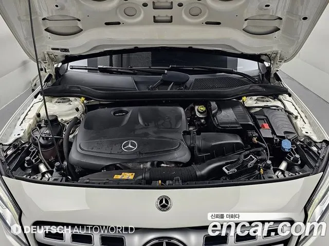 MERCEDES-BENZ GLA-CLASS X156 2019 — 109 061 км, белый, Корея — под ключ — фото 6