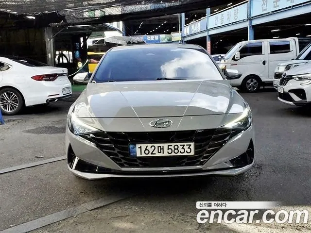 HYUNDAI AVANTE HYBRID 2021 — 106 974 км, серебристо-серый, Корея — под ключ — фото 1