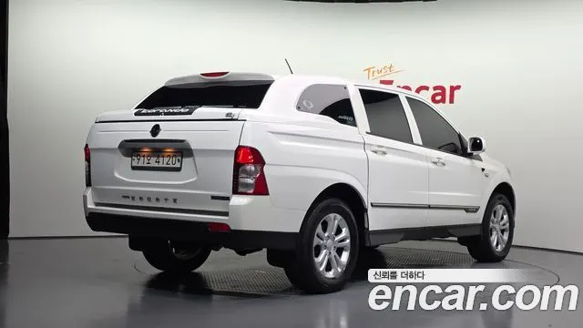 KGM KORANDO SPORTS 2018 — 166 576 км, белый, Корея — под ключ — фото 2