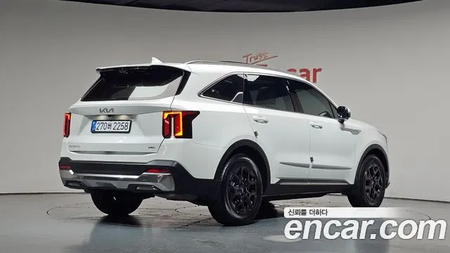 KIA SORENTO 2025 — 20 163 км, белый, Корея — под ключ — фото 1