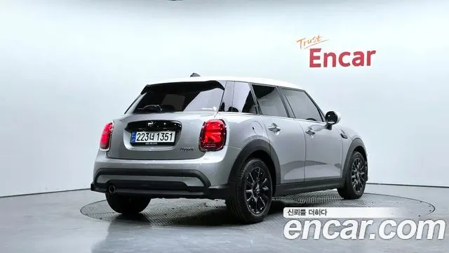 MINI COOPER 2024 — 18 836 км, серебристо-серый, Корея — под ключ — фото 2