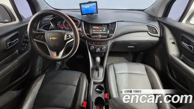 CHEVROLET TRAX 2019 — 92 578 км, белый, Корея — под ключ — фото 7