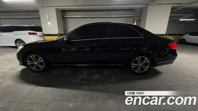 MERCEDES-BENZ E-CLASS W212 2014 — 153 313 км, чёрный, Корея — под ключ — фото 5