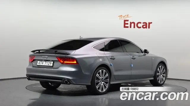 AUDI A7 2013 — 69 644 км, серебристо-серый, Корея — под ключ — фото 1