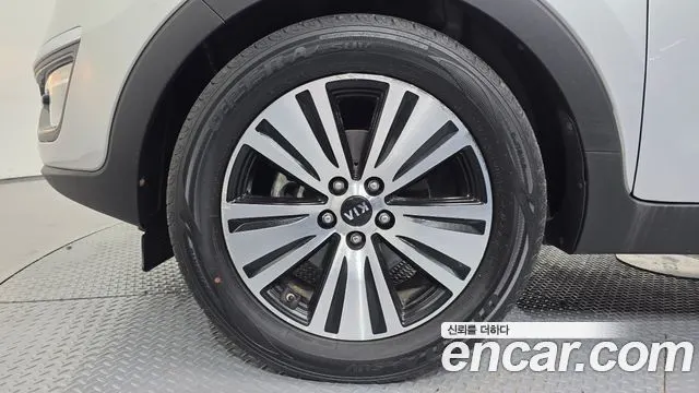 KIA SPORTAGE R 2015 — 135 951 км, серебристый, Корея — под ключ — фото 5