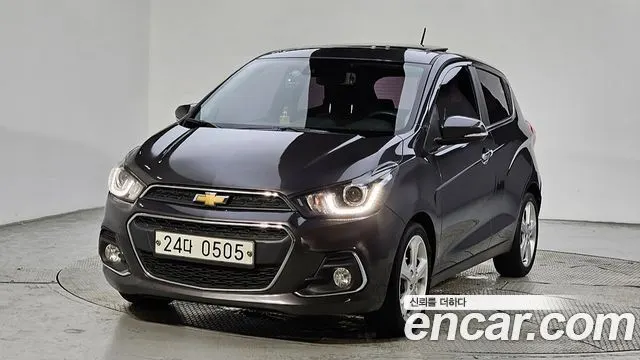CHEVROLET SPARK 2016 — 163 119 км, серый, Корея — под ключ — фото 1