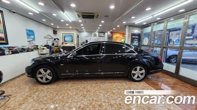 MERCEDES-BENZ S-CLASS W221 2011 — 68 000 км, чёрный, Корея — под ключ — фото 5