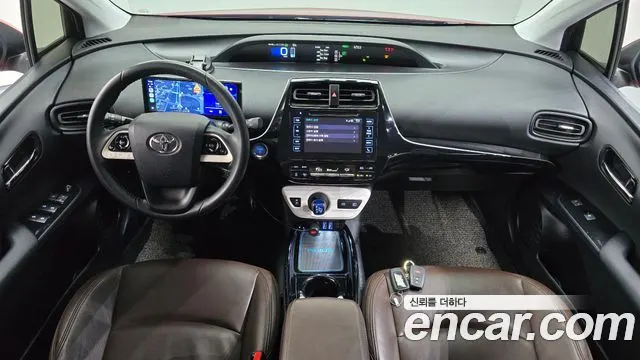 TOYOTA PRIUS 2017 — 109 221 км, красный, Корея — под ключ — фото 7