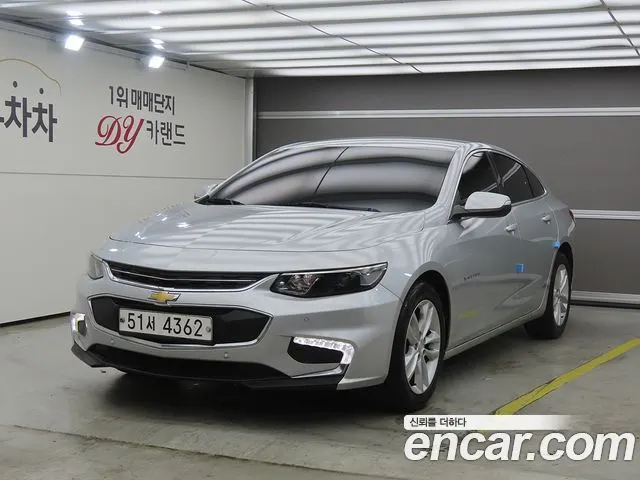 CHEVROLET MALIBU 2017 — 127 266 км, серебристый, Корея — под ключ — фото 1