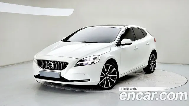 VOLVO V40 — из Кореи под ключ