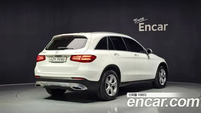 MERCEDES-BENZ GLC-CLASS X253 2017 — 100 046 км, белый, Корея — под ключ — фото 2