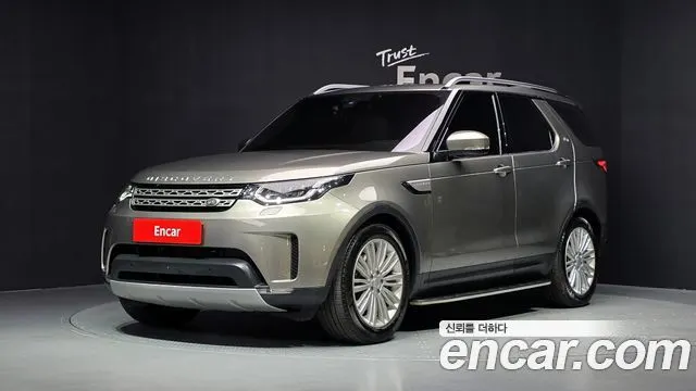 LAND ROVER DISCOVERY 5 2018 — 150 102 км, светло-золотистый, Корея — под ключ — фото 1
