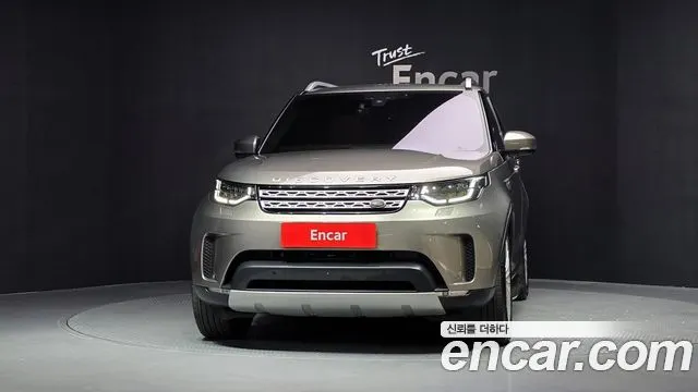 LAND ROVER DISCOVERY 5 2018 — 150 102 км, светло-золотистый, Корея — под ключ — фото 3