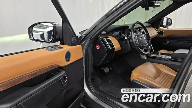 LAND ROVER DISCOVERY 5 2018 — 150 102 км, светло-золотистый, Корея — под ключ — фото 10