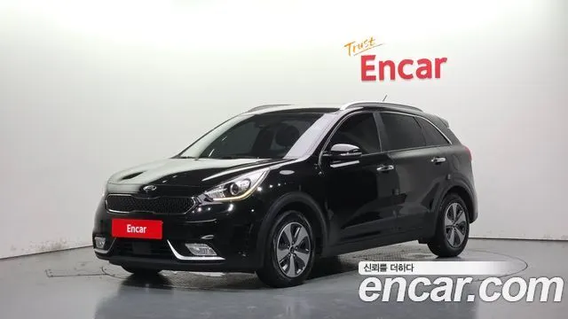 KIA NIRO 2018 — 137 235 км, чёрный, Корея — под ключ — фото 1