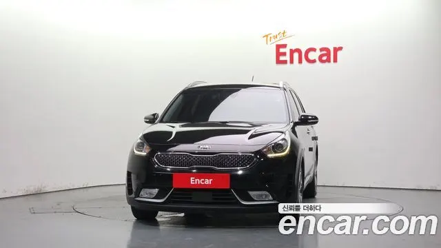 KIA NIRO 2018 — 137 235 км, чёрный, Корея — под ключ — фото 3