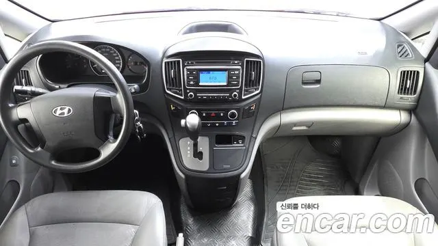 HYUNDAI GRAND STAREX 2017 — 161 727 км, белый, Корея — под ключ — фото 7