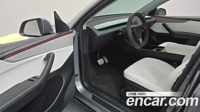 TESLA MODEL Y 2025 — 16 498 км, серебристо-серый, Корея — под ключ — фото 10