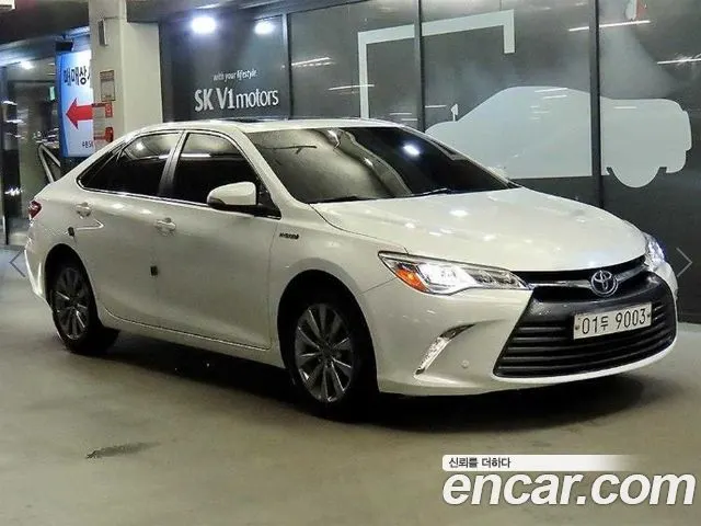 TOYOTA CAMRY 2017 — 94 985 км, белый, Корея — под ключ — фото 1
