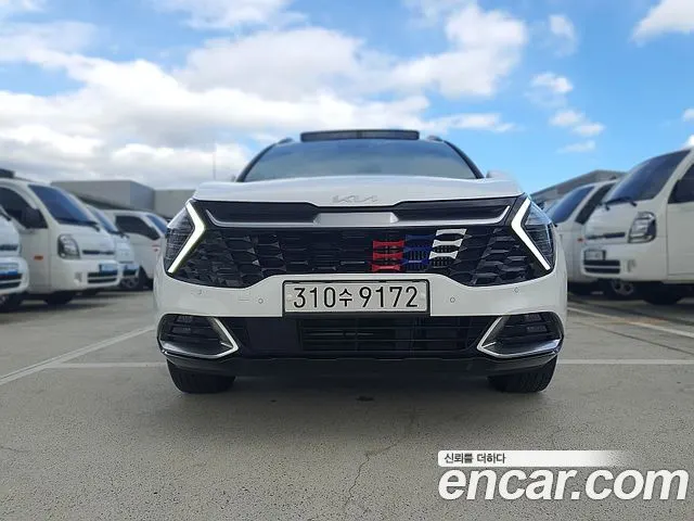 KIA SPORTAGE HYBRID 2024 — 10 523 км, белый, Корея — под ключ — фото 3