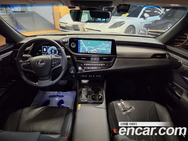 LEXUS ES300H 2026 — 7 565 км, светло-золотистый, Корея — под ключ — фото 7