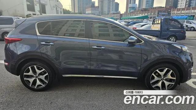 KIA SPORTAGE 2017 — 86 614 км, синий, Корея — под ключ — фото 4