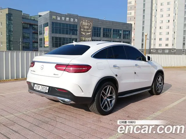 MERCEDES-BENZ GLE-CLASS W166 2017 — 184 000 км, белый, Корея — под ключ — фото 4