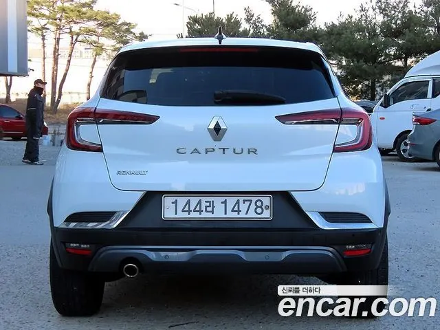 RENAULT KOREA CAPTUR 2020 — 211 402 км, белый, Корея — под ключ — фото 4