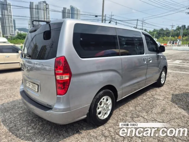 HYUNDAI GRAND STAREX 2012 — 129 267 км, серебристый, Корея — под ключ — фото 4