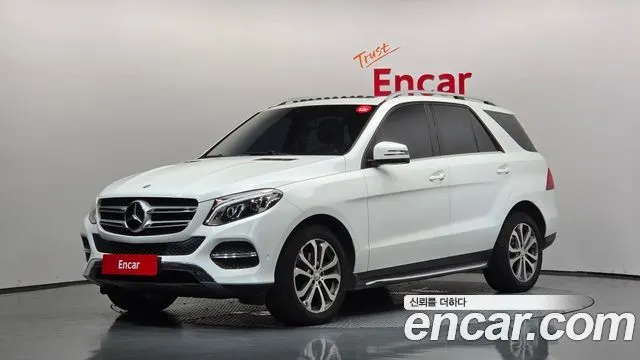 MERCEDES-BENZ GLE-CLASS W166 2016 — 85 560 км, белый, Корея — под ключ — фото 1