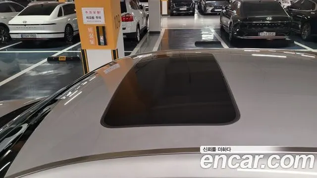HYUNDAI EQUUS 2015 — 203 000 км, серебристо-серый, Корея — под ключ — фото 4