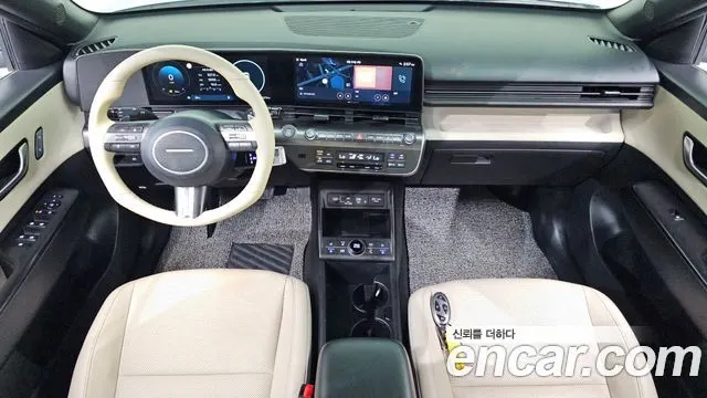 HYUNDAI KONA 2023 — 42 373 км, серебристо-серый, Корея — под ключ — фото 7