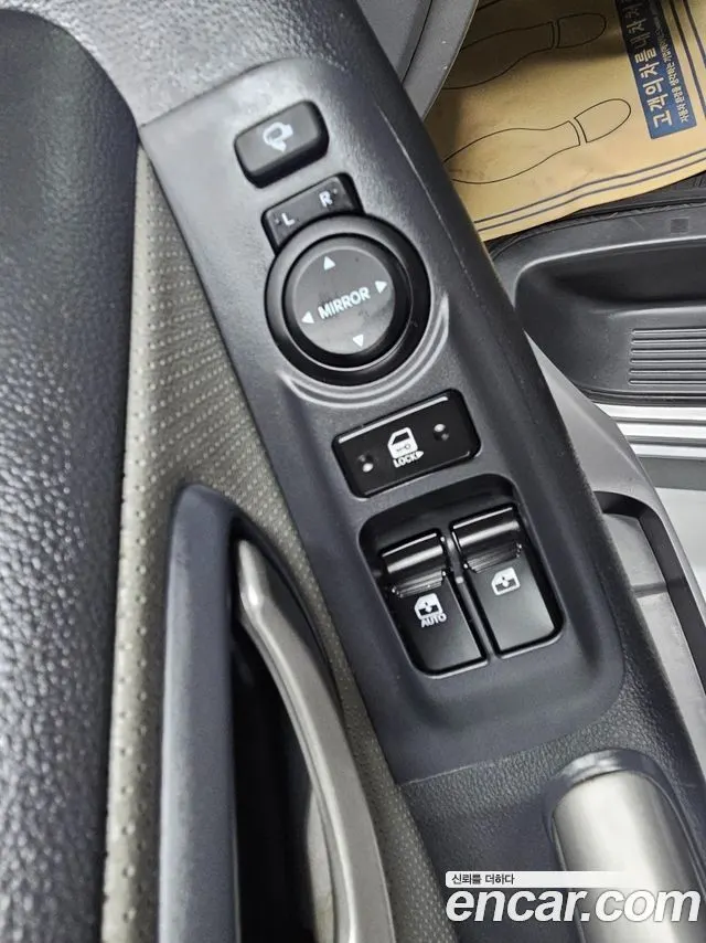 HYUNDAI GRAND STAREX 2020 — 152 473 км, серебристо-серый, Корея — под ключ — фото 10