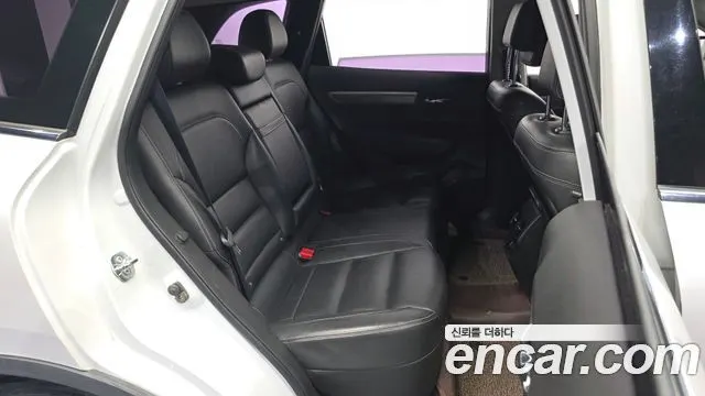RENAULT KOREA QM6 2017 — 173 130 км, белый, Корея — под ключ — фото 12